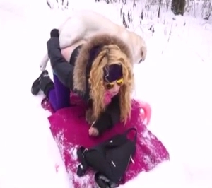 Amazing puppy gets fucked during the winter